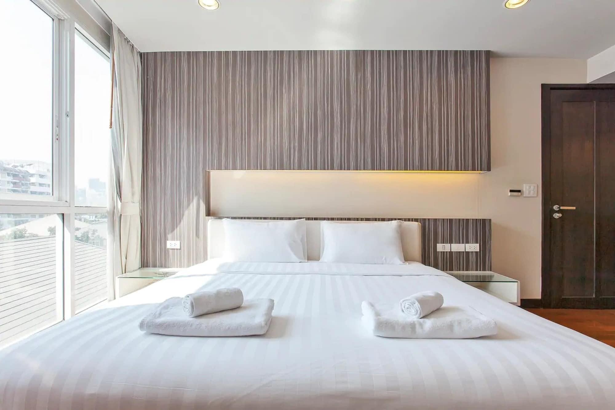 Double Trees Residence Bangkok Bagian luar foto