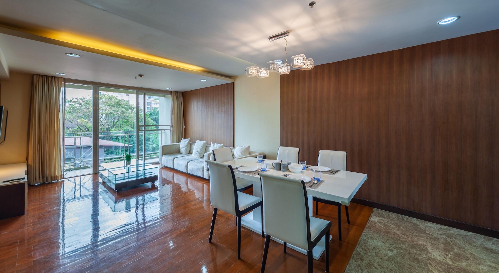 Double Trees Residence Bangkok Bagian luar foto