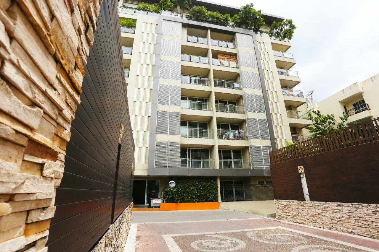 Double Trees Residence Bangkok Bagian luar foto