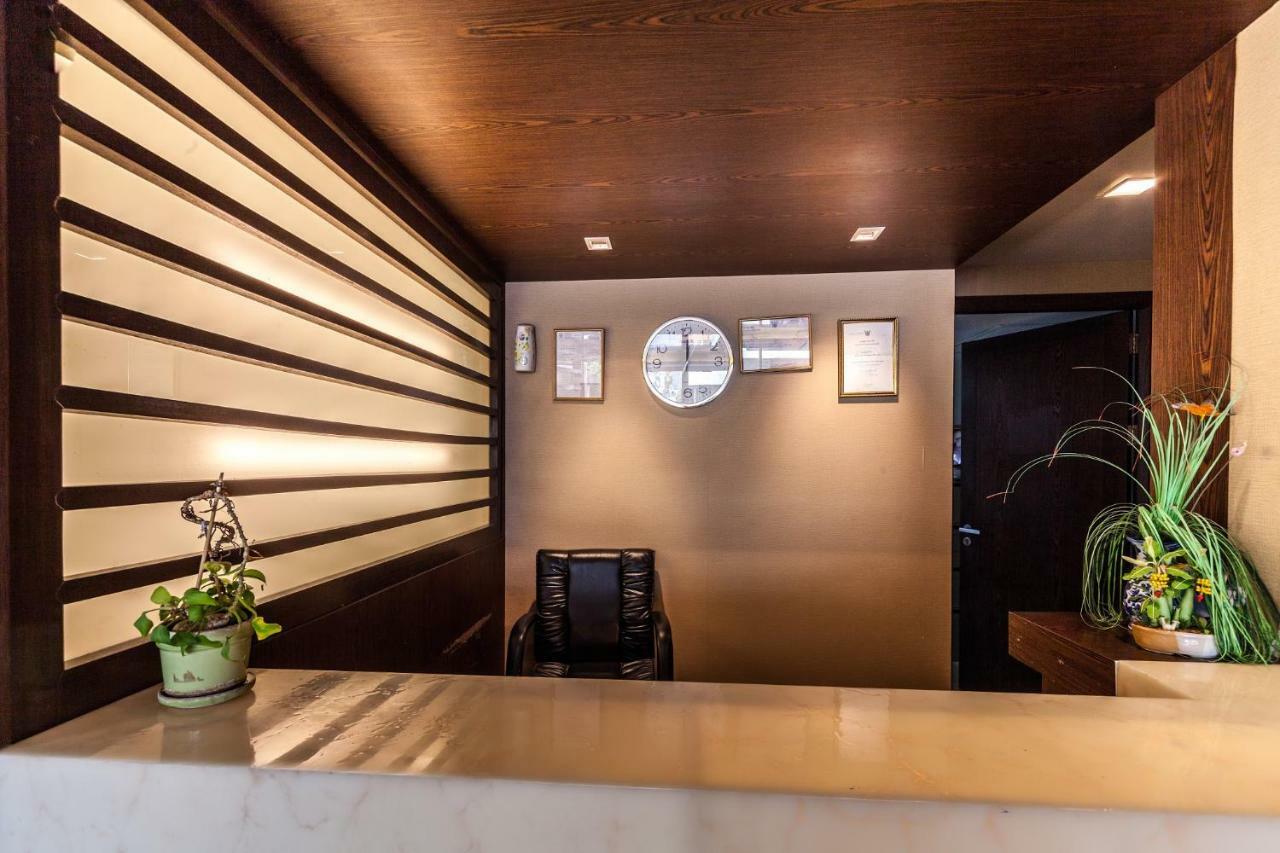 Double Trees Residence Bangkok Bagian luar foto