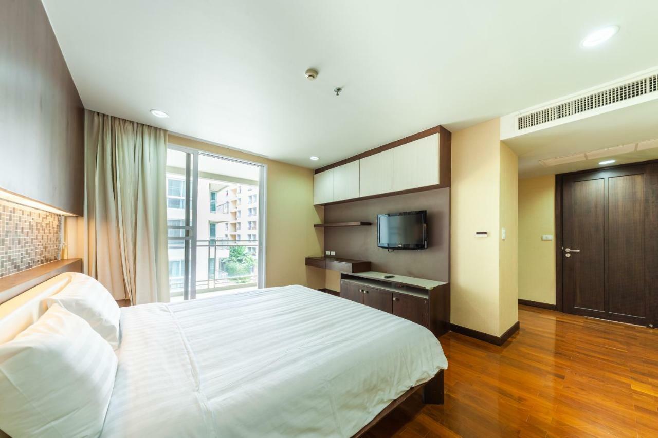 Double Trees Residence Bangkok Bagian luar foto